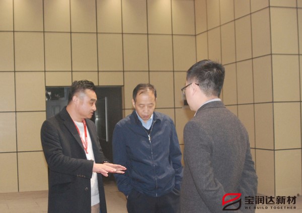 市集聚區主任來(lái)寶潤達視察